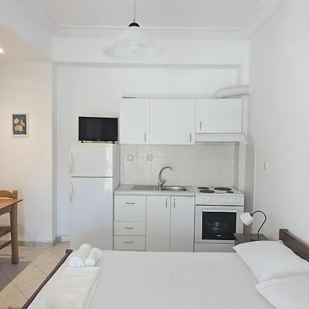 Leta Syros Island Ermoúpoli
