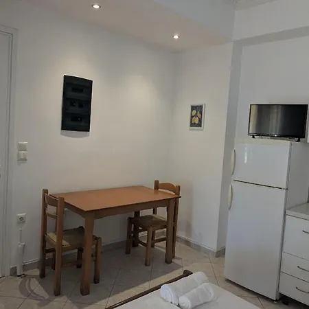 Leta Syros Island Appartement *